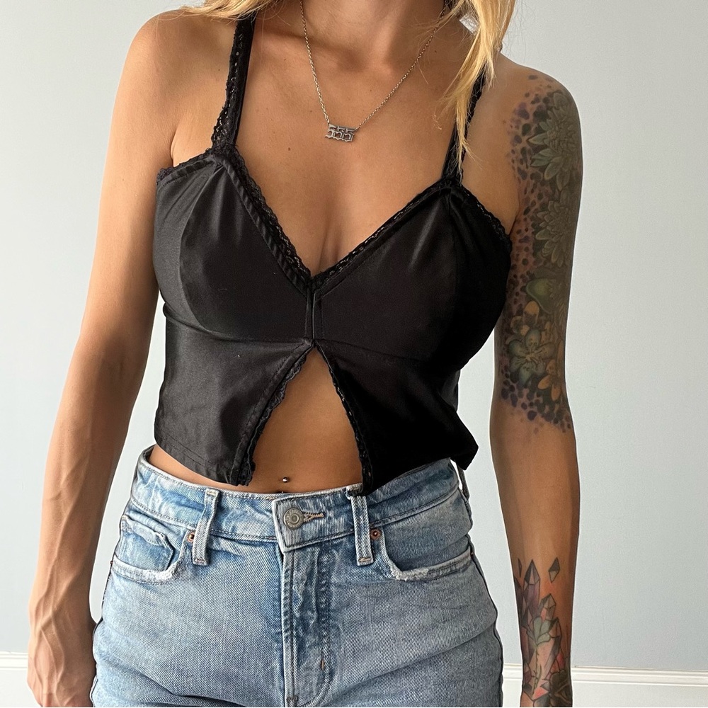 Jolie & Joy Black Crop Tank